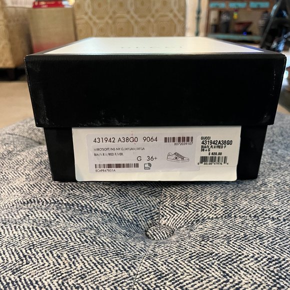 Gucci Ace Sneakers with Gold embroidered Bee - Picture 4 of 4